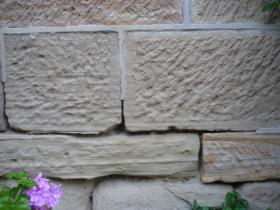 Image BAC 2012 water erosion sandstone